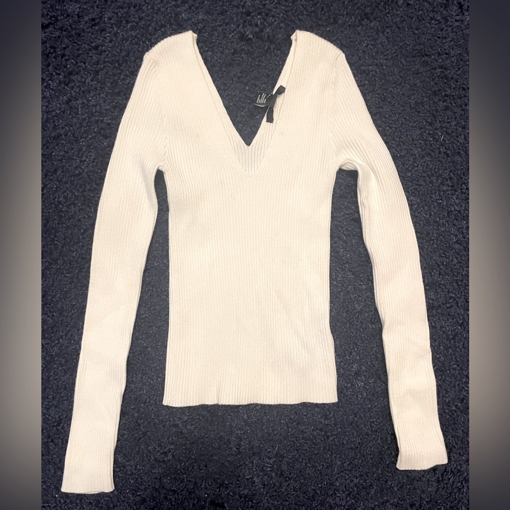 Forever 21 sweater v-neck